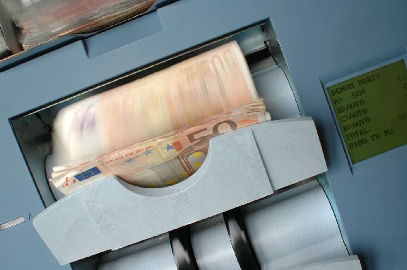 Streamlining Financial Processes: The Power of Money Counter Machines