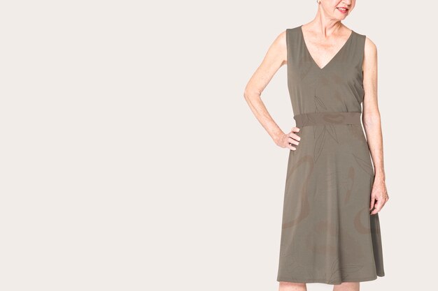 How Can Ankle-Length Scrub Dresses Enhance Comfort and Professionalism in Healthcare?