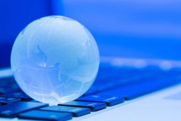 How Can Online Training Programs Prepare You for Global Financial Challenges?